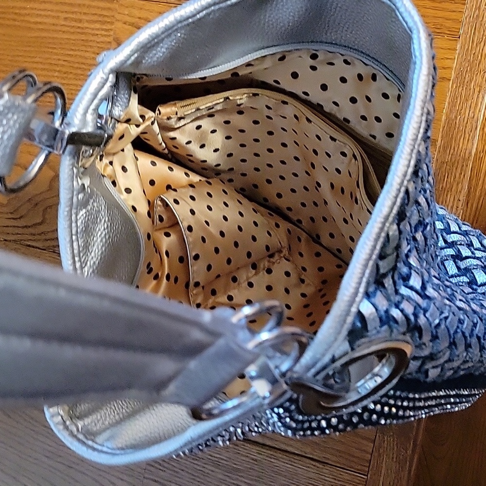 Purse - Picture 3 of 4